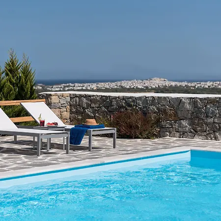Seven Glinado Naxos