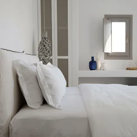 Seven * Glinado Naxos